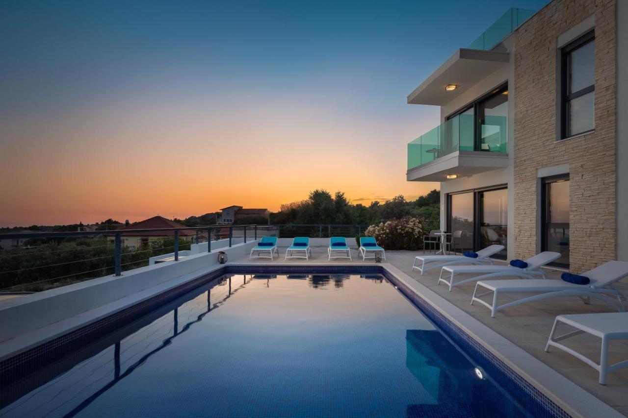 Sun Resort Apartments Зечево Екстер'єр фото