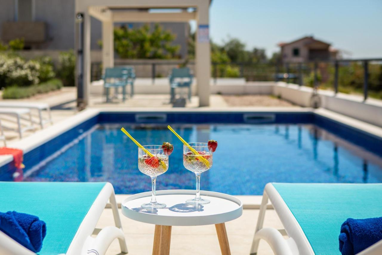 Sun Resort Apartments Зечево Екстер'єр фото